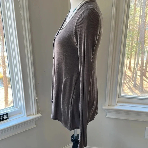 Wilt Waffle Knit Cardigan w/pockets, EUC, Small - Picture 4 of 8